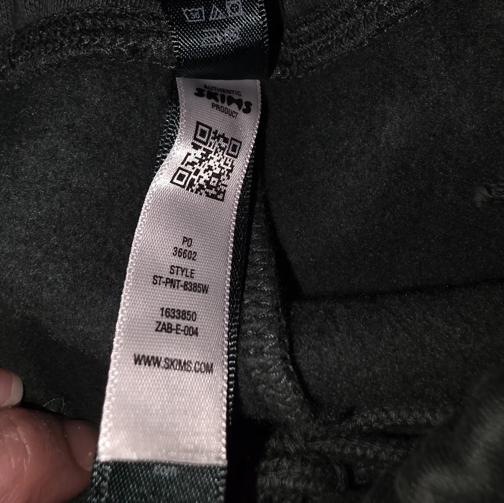 Skims Cotton Fleece Straight Leg Pant in Spruce NWT Size Small - Picture 9 of 16